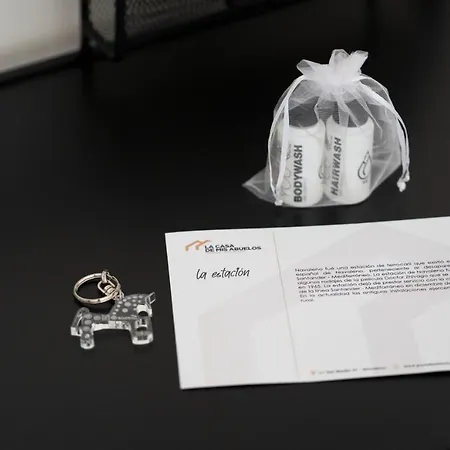 宾馆 Rural La Casa De Mis Abuelos 纳瓦莱诺